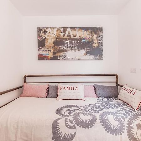 Flat 3, 161 Crescent Road - Luxury Apartment Оксфорд Екстериор снимка