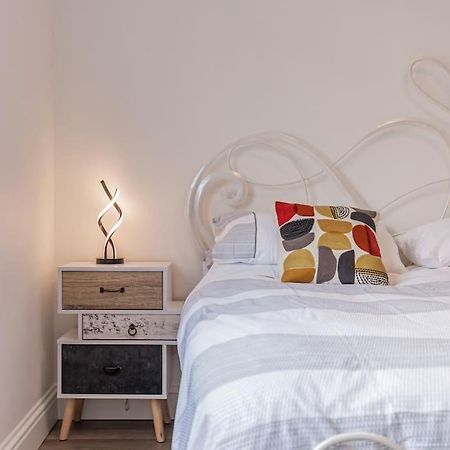 Flat 3, 161 Crescent Road - Luxury Apartment Оксфорд Екстериор снимка