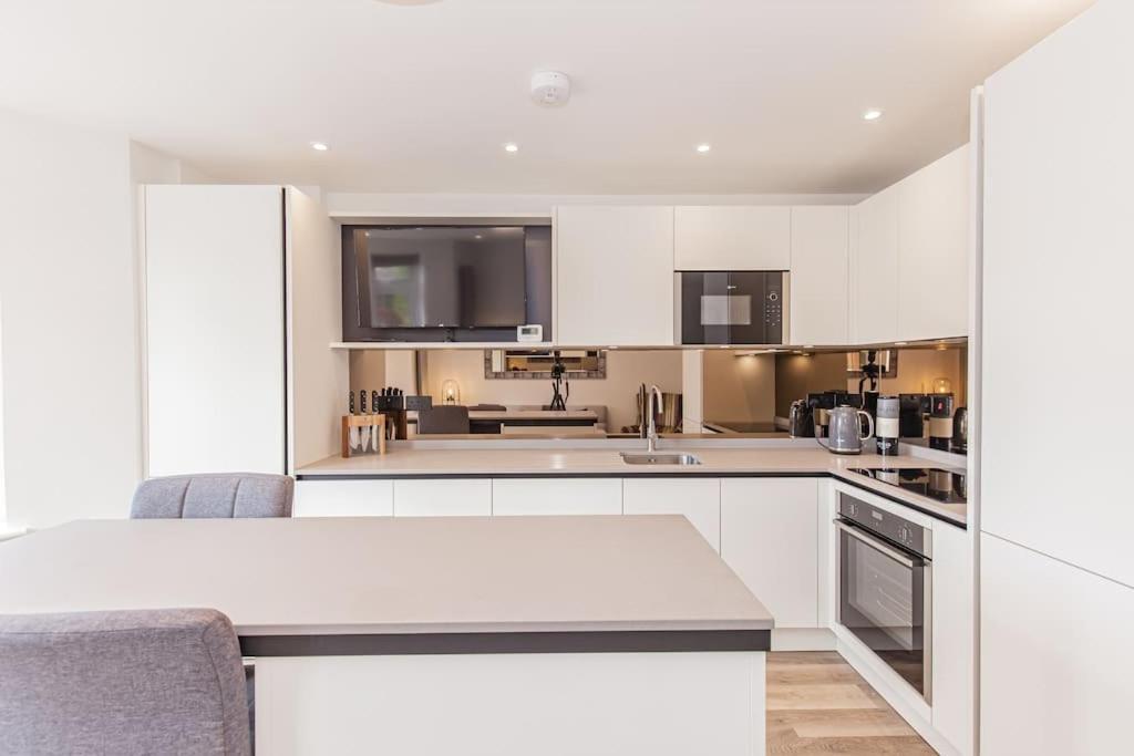 Flat 3, 161 Crescent Road - Luxury Apartment Оксфорд Екстериор снимка