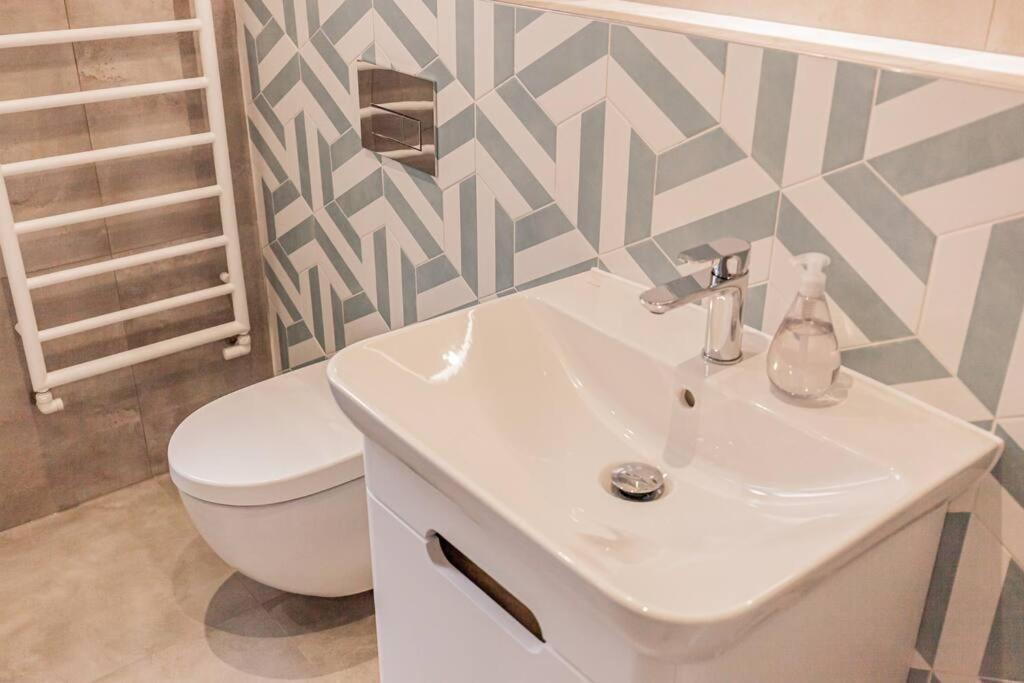 Flat 3, 161 Crescent Road - Luxury Apartment Оксфорд Екстериор снимка